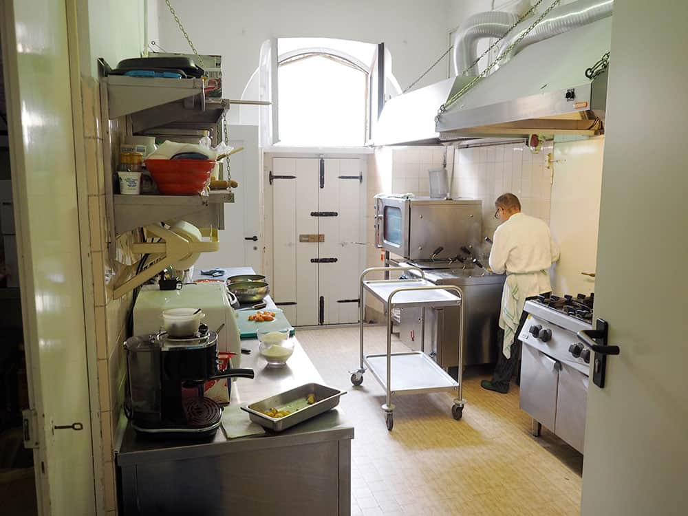 Scuola dell'infanzia a Milano con cucina interna